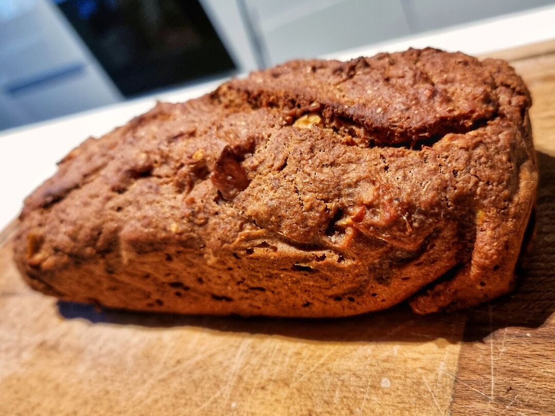 Huisgemaakte Verse Vegan Bananen Cake Brood 25cm