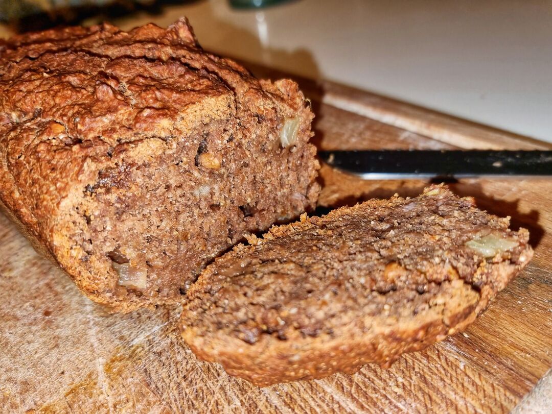 Huisgemaakte Verse Vegan Bananen Cake Brood 25cm
