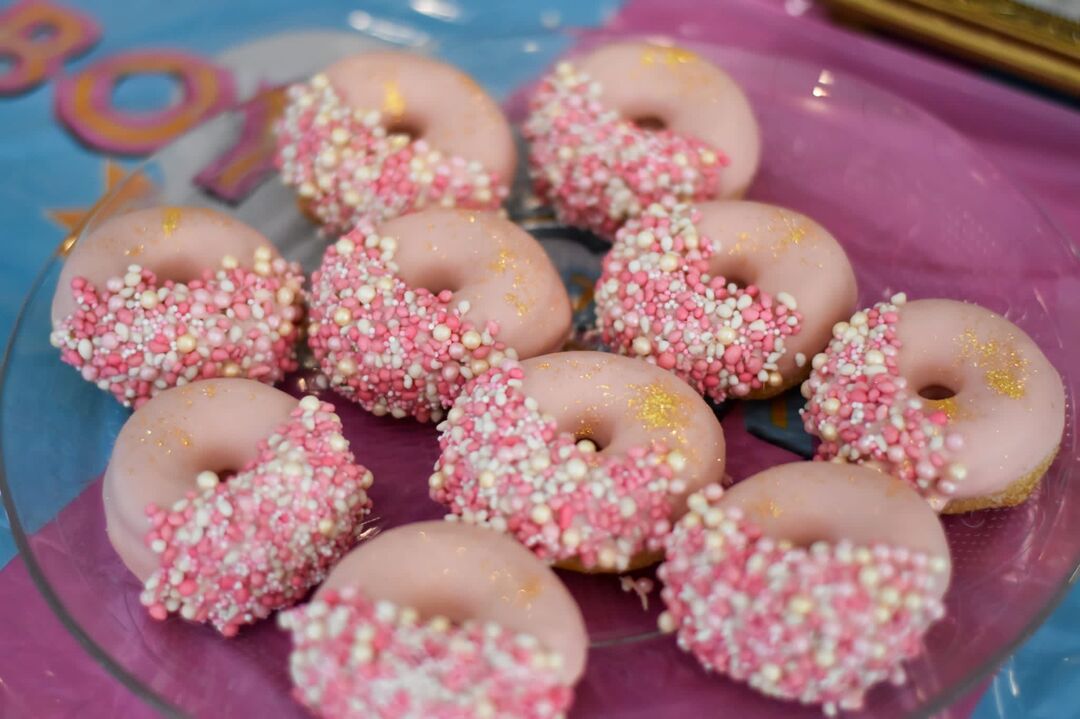 Gender reveal donuts 