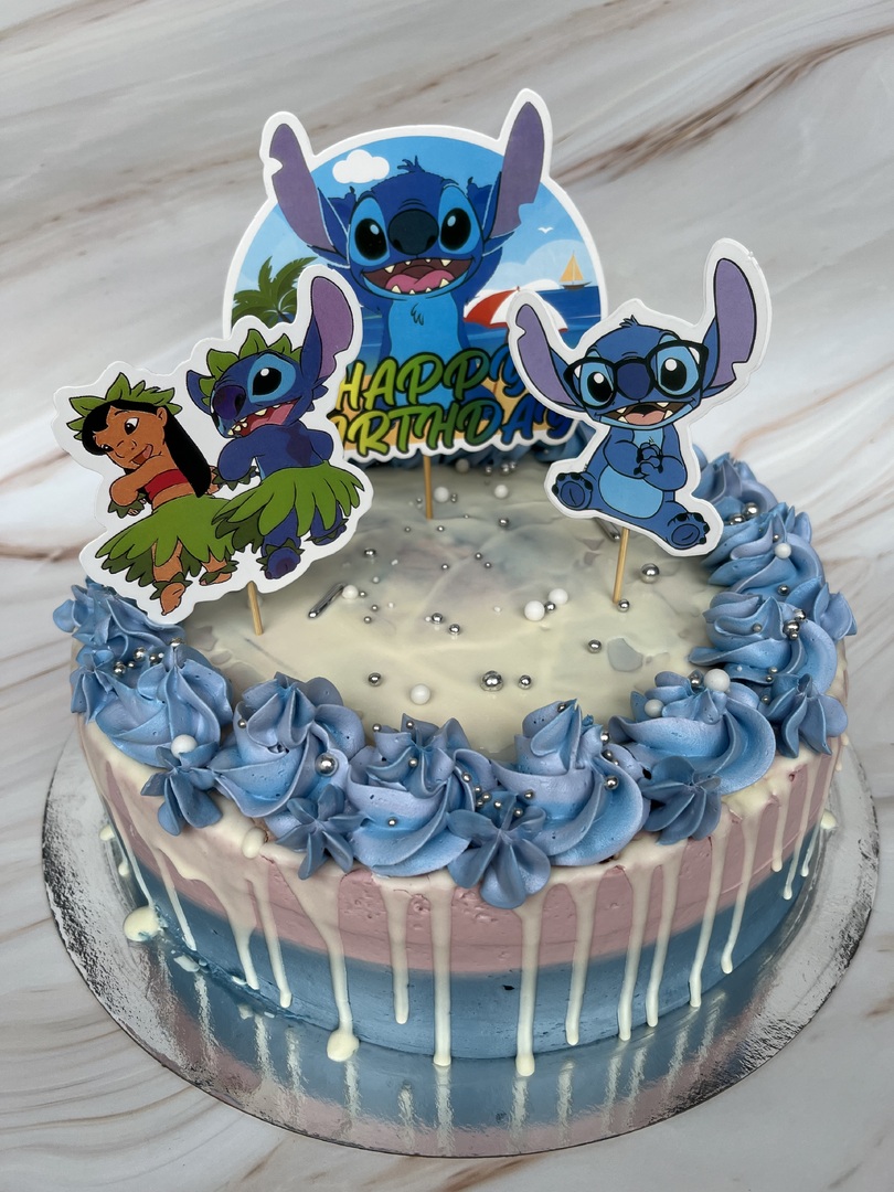 Stitch dripcake 