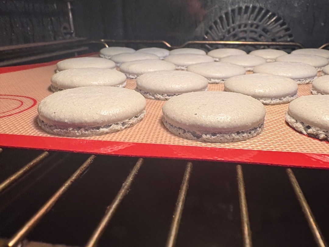 Homemade Macarons 