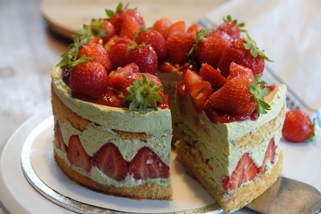 Fraisier (klassieke Franse taart met aardbeien)